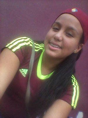 estefanyramire3's profile picture. 