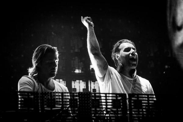 Pagina Oficial De Fans En Colombia
 AXWELL & SEBASTIAN INGROSSO
 #SomethingNew #OnMyWay #SunIsShining