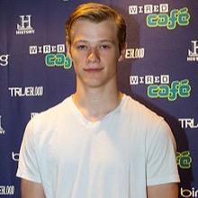 James_TWRP's profile picture. Fils de John et Jessica ~ Demon/Hybride ~ 18 year old