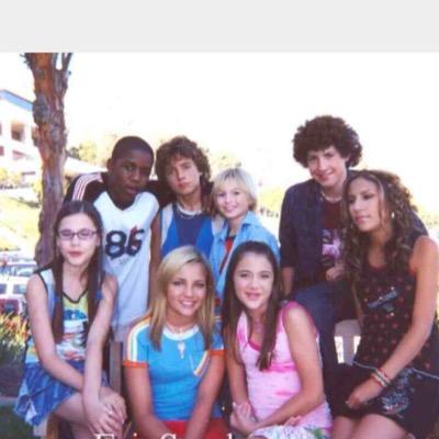 This account is dedicated to the most insanely good tv show out there (Zoey 101)