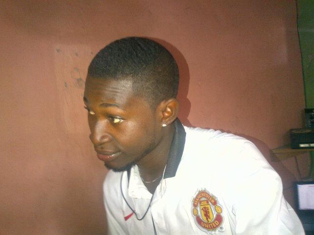 omomobiprincetj's profile picture. Am joshua by name my friend call me joezzy am 7feet toll and black in colour am a kind of a guy dat like a toll girl black in colour with nice shep