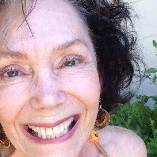 Energy Healing, QiGong & self-Healing classes, Mind Tools, HEART-CENTERED Workshops, Meetups 30-years experience w/ CHI - Conscious Life Energy. Published book