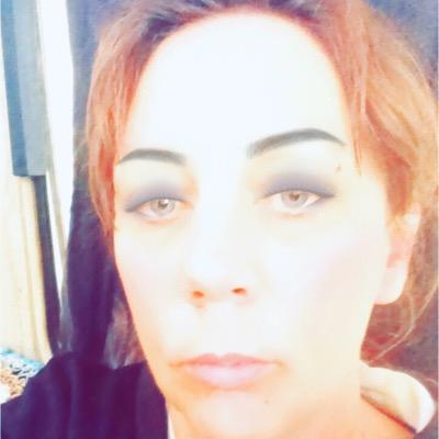 beckisschar's profile picture. I just love love