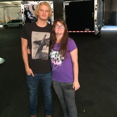 Want 2 be a famous singer, love my family friends and music. met Cody and Alli on 7/28/2012