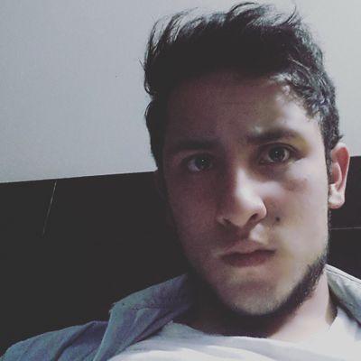 ingeniero eléctrico en formación, estudiante de universidad pública, santafereño de la s a la o, baja ánimo especializado y crudo por solidaridad