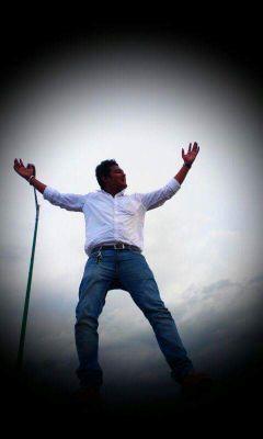 vinitlade's profile picture. 