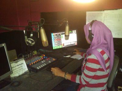 wiwieamanda1's profile picture. announcer & MD ( music director ) zfm radio