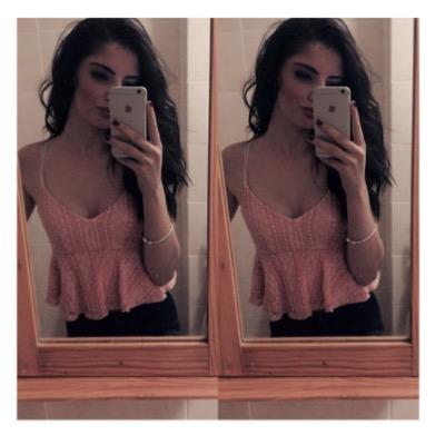 sophieannejay's profile picture. 