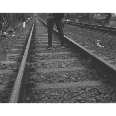 kemarinsore_'s profile picture. A man who believe that there is another Romeo. For Romeo.