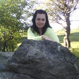 olesya112233's profile picture. 