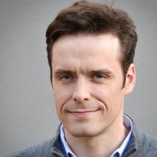 Do-it-all software engineer passionate about making AI algorithms work in the real world and currently the happy co-founder of @angus_ai. #robotics #ai