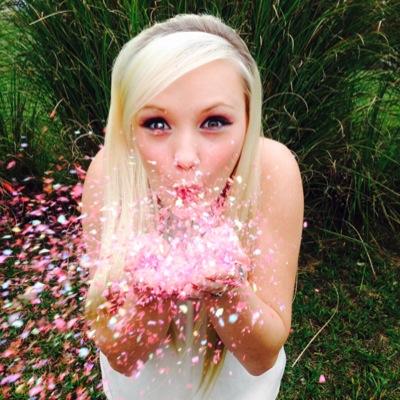 lilliv18's profile picture. ΠΒΦ