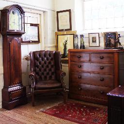 A LOCAL SALEROOM WITH A GLOBAL REACH
Martin & Pole have been successfully conducting monthly antique auctions in Wokingham for over 150 years.
01189 790460