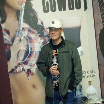 _trukr's profile picture. Pubs Manager for @VFIBClan // Sponsors: @insaneLabz @TechniSport @SOARDOGG