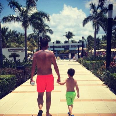 Rob91082's profile picture. Teacher, Wxm and LFC fan, husband and dad