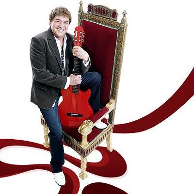 Twitter oficial do cantor, compositor e violinista Bebeto. O rei dos bailes lança novo cd e volta a animar a festa!