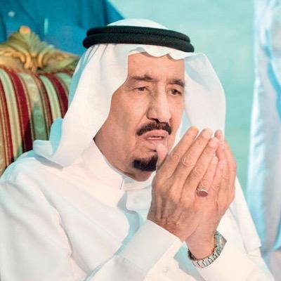 ملك قد حاز مجدا فوق مجد ورث الأمجاد عن أب وجد خادم البيتين يكفيه افتخار. أنه للكعبة الغراء جندي