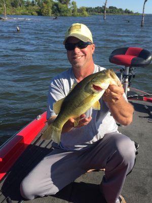 hookset1008's profile picture. 