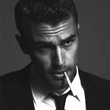 hi I am theo James I smoke cigarettes and drinks and anyting fun that's me ; ) I own my own bar