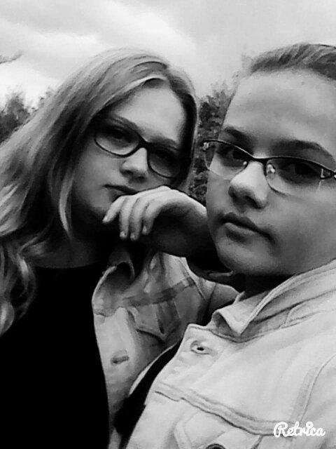 EliseMezange's profile picture. 