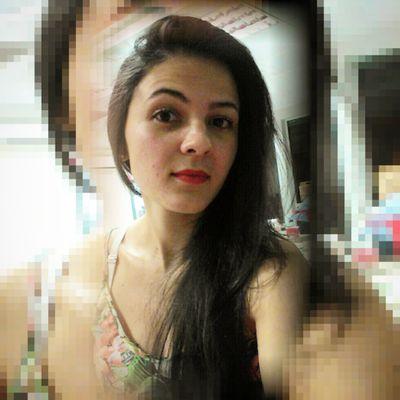 'Não fale, não conte detalhes, não satisfaça a curiosidade alheia. A imaginação dos outros já é difamatória que chega!'
