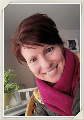 focusonwhtmtrs's profile picture. Loving the simpler things... And showing
others that a smile doesnt cost a thing...
and,  thats something we can all share :)