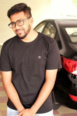 Guy with dreams of US | Hard core LP fan | Loves Photography | Coffee Addict| Sapiosexual | Convivial.