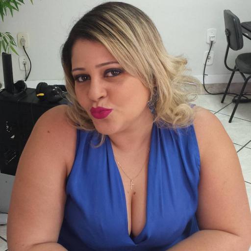 DaniJully's profile picture. 