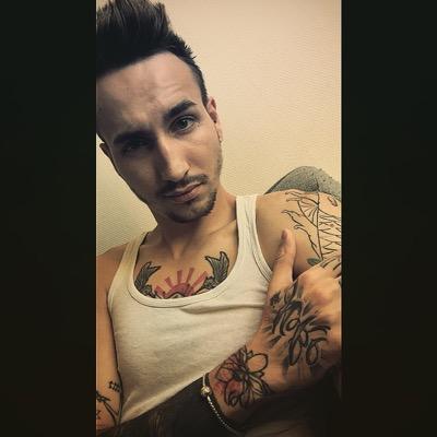 istewV's profile picture. 