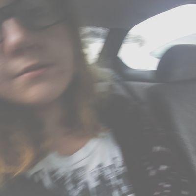 SierraAnnaliese's profile picture. 18 // poet // nc ✨