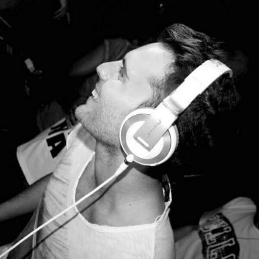 Lorenzo Ballerini Dj & Producer Contatti : lorenzoballerinidj@libero.it