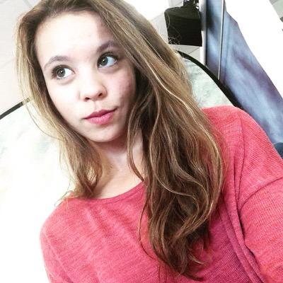 luvprtty_livsxy's profile picture. 