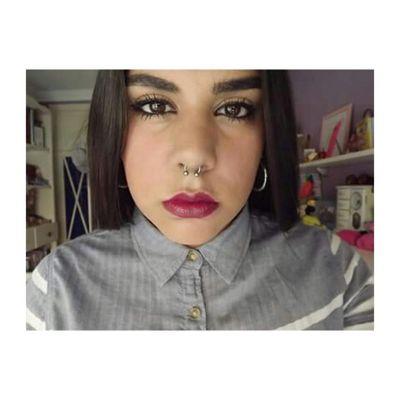 Que los amigos y amores vienen y van pero solo los verdaderos al final se quedan.