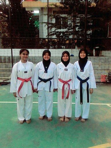 riskaindriani18's profile picture. bismillah....taekwondo kab. bogor #smk1Ncibinong#fighting....