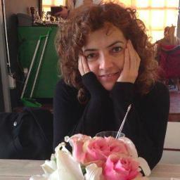 nazanhaydari's profile picture. 