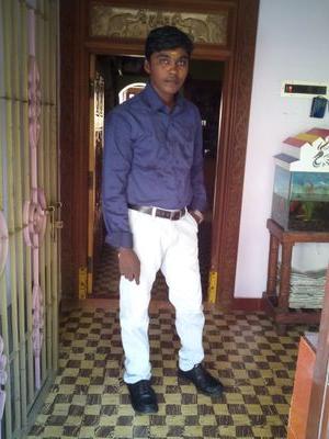 BoyVeu's profile picture. 