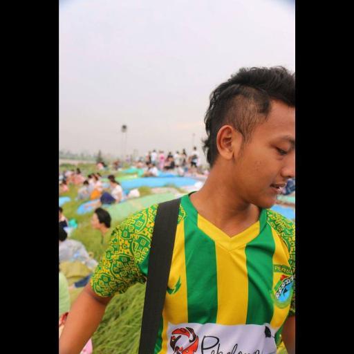 JapanSquad's profile picture. In Here We Born