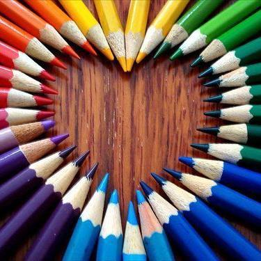 Just someone with a renewed passion for coloring books. Reviews and tips on adult coloring books.