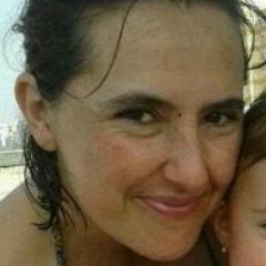 Profesora de Matemáticas y responsable de la biblioteca escolar #BecreaLaPaz @IESLaPazGranada. Aprendiendo TIC, TAC, TEP y ALFIN.