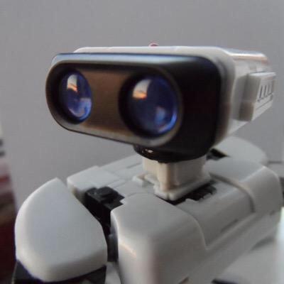 ROBaHoldsStuff's profile picture. Robotic Operating Buddy™ holding various items. - ̗̀amiibo ̖́- Version of @ROBHoldingStuff