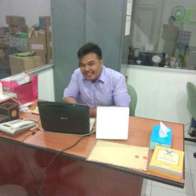 igustigusti10's profile picture. personifikasi