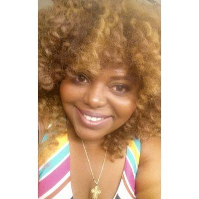 paramour of public relations & all things communication. A Natural hair http://t.co/T6i8XIFiJP addict.Poet. Culinary Genius in training