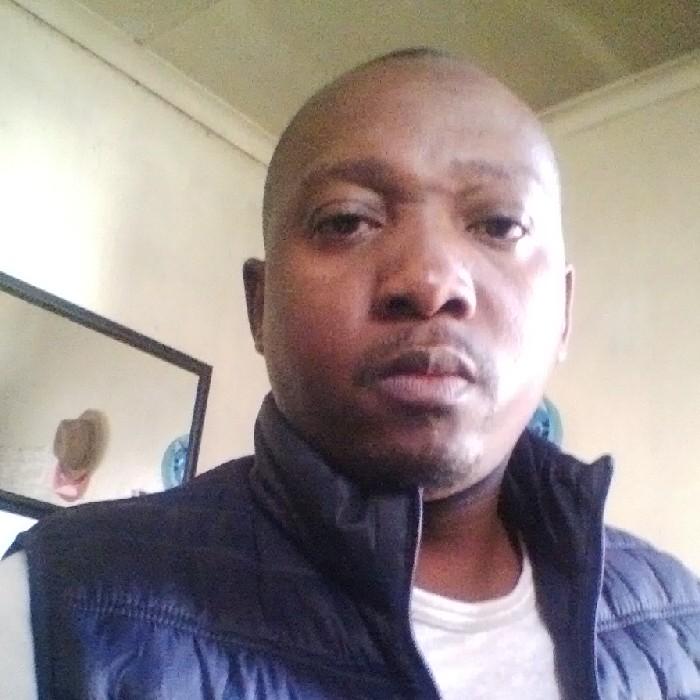 MondeMkhuhlane's profile picture. 