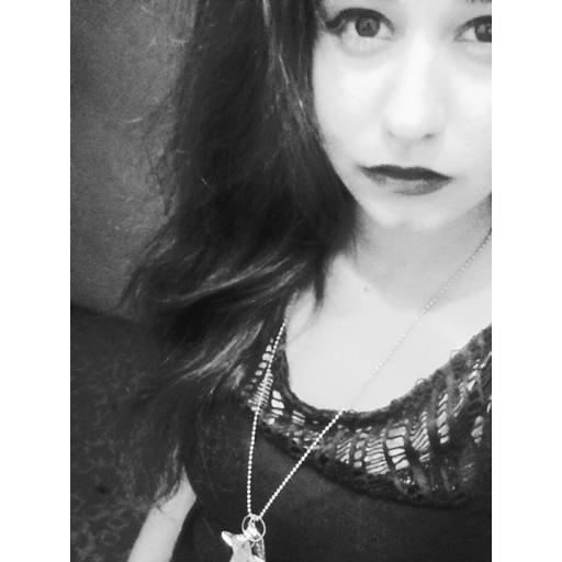 ♛BELIEBER♛DIRECTIONER ♛#LAYLER♛5SOSFAM  ♛BAUTISTER Seg cuenta @karlayaneth