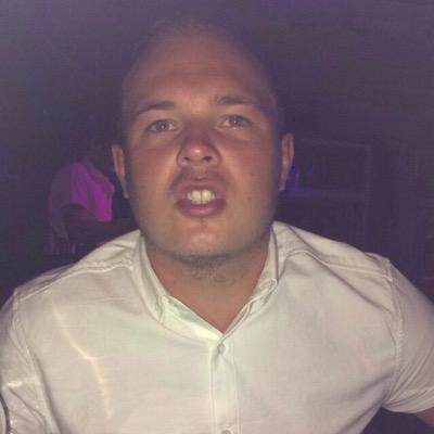 StefanThomas7's profile picture. ✌️