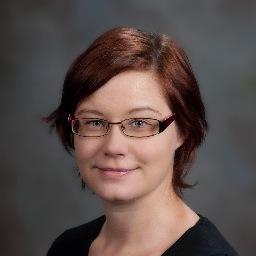 Astronomer turning data scientist. Interested in data analytics, visualization and big data. And how to move careers!
