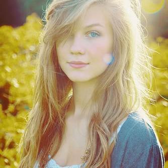 Certified traveller | Fashion Blogger | Advice Giver | Pizza Lover | Swiftie | Potterhead | Belieber | Fangirl