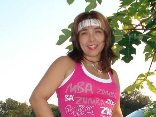 Bradenton Florida Zumba and AquaZumba instructor and personal trainer