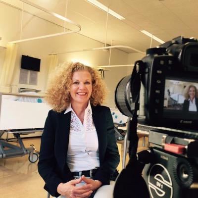 Wijkverpleegkundige bij ZZG zorggroep, Ambassadeur voor de wijkverpleegkundige V&VN (Tweets zijn op persoonlijke titel)