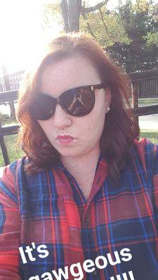 LeighBuntain's profile picture. Country girl gone city